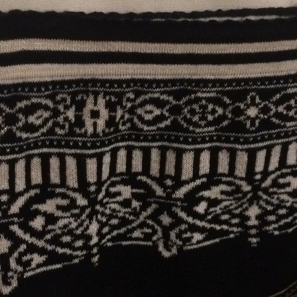 Black and cream sweater Skirt ! - Picture 7 of 7